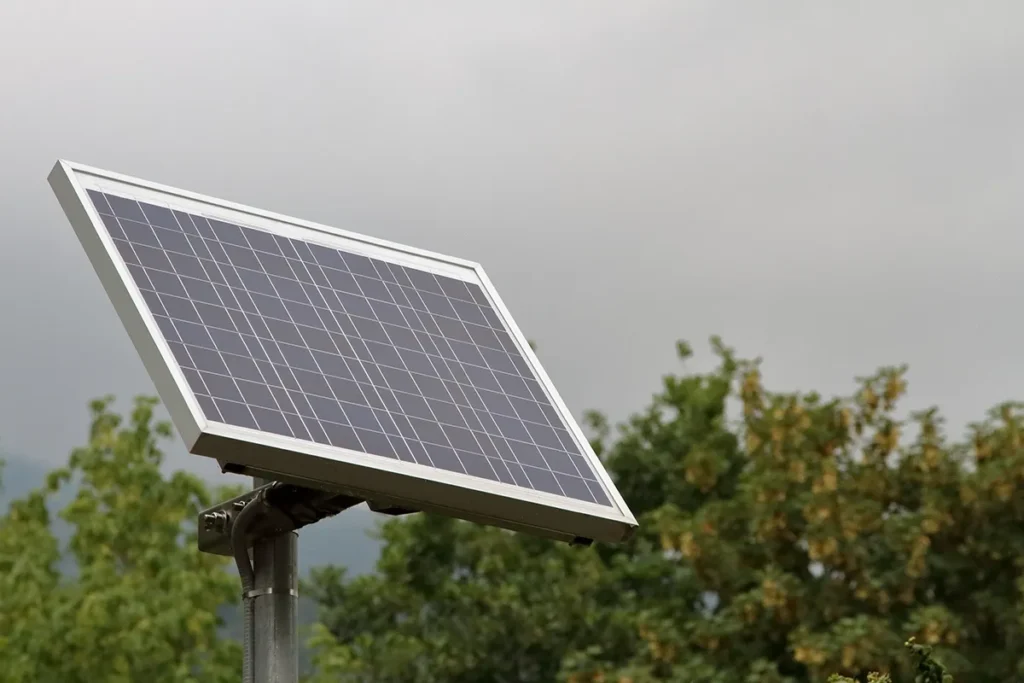 โซลาร์เซลล์ 10kW ราคา เท่าไหร่? เหมาะกับบ้านหรือธุรกิจแบบไหน?